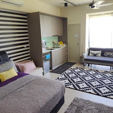 Mufasa Suites At Tamarind Suites With Wifi Netflix Coway Level 8 ไซเบอร์จายา ภายนอก รูปภาพ