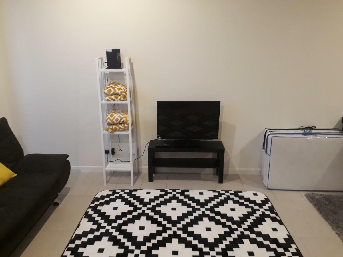 Mufasa Suites At Tamarind Suites With Wifi Netflix Coway Level 8 ไซเบอร์จายา ภายนอก รูปภาพ